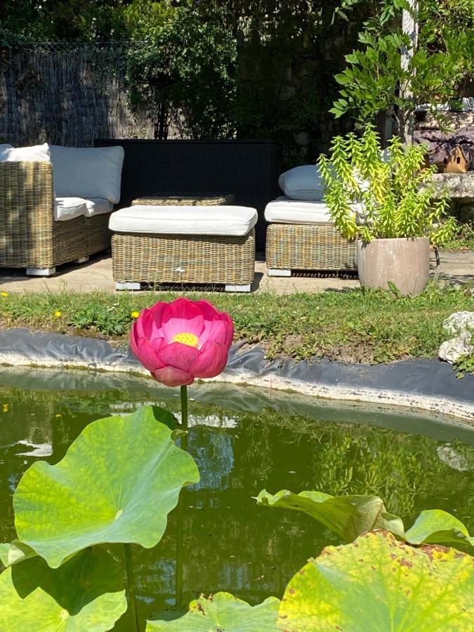 Une Vie En Rose Pressagny l'Orgueilleux Экстерьер фото